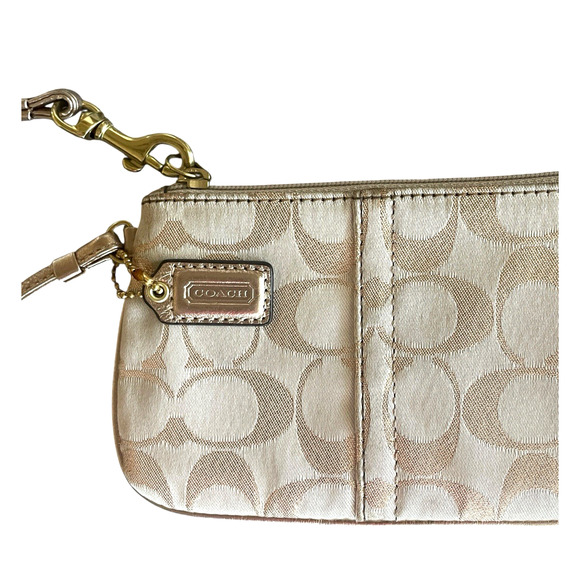 COACH Khaki/Gold Signature C Canvas Leather Trim Zip Clutch Wristlet Hang Tag - Picture 3 of 9